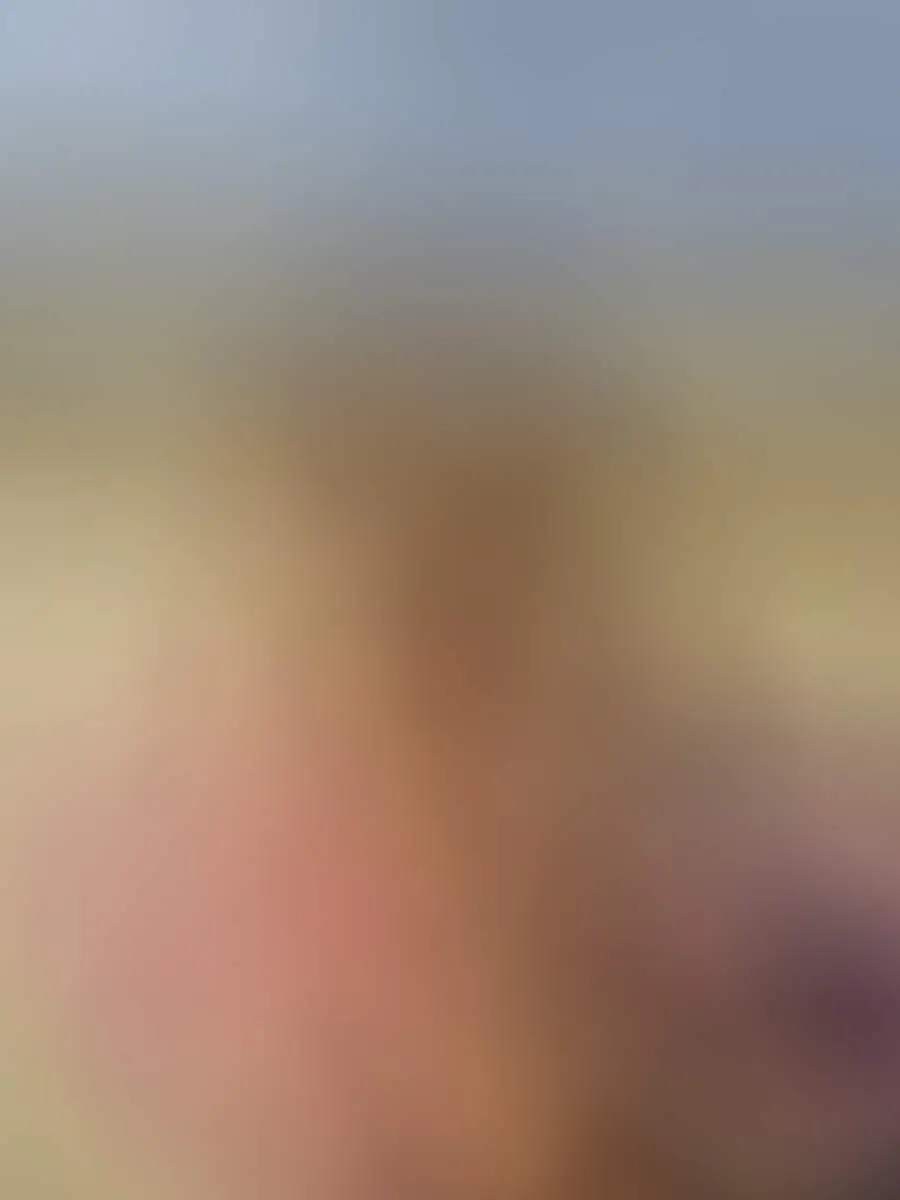Laura31 image 2